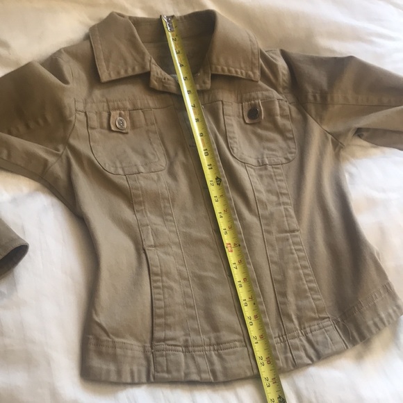 Brown jean jacket. Size small. Cotton/spandex. - Picture 4 of 12